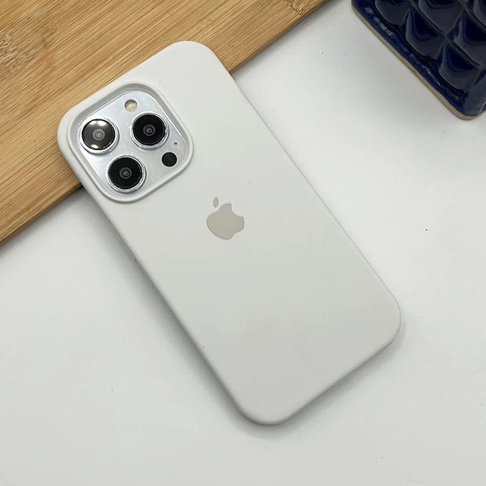 iPhone Series 15 White Silicone Case - Buyrouth