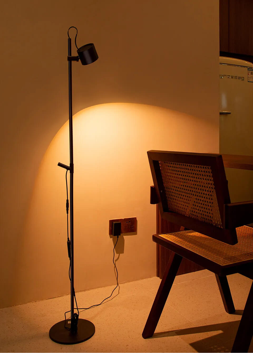 Aisilan Minimal Atmosphere Floor Lamp #LD016a – view 13