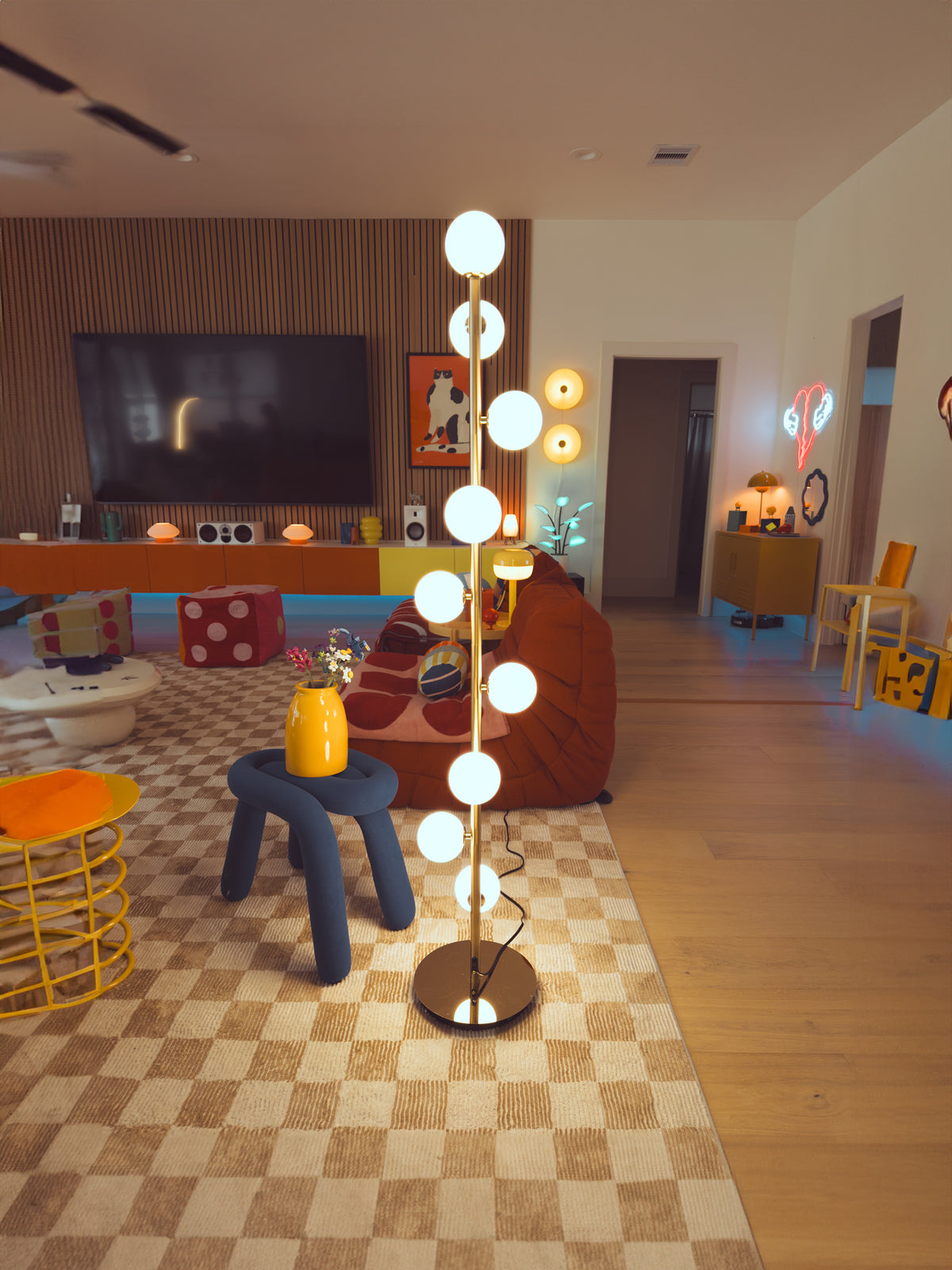 La Caza Cali Pearl Floor Lamp – view 3