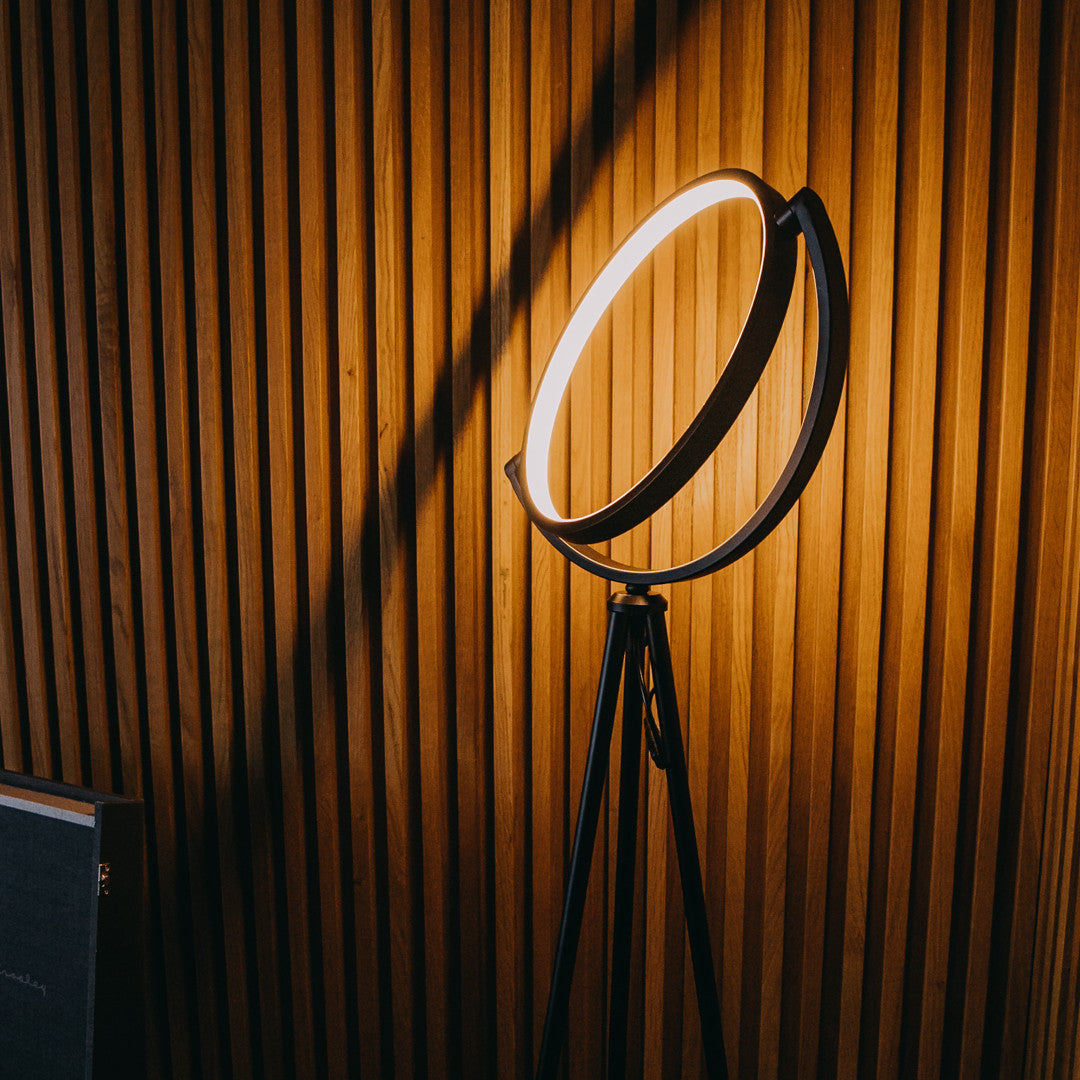 Halo Light Floor Lamp – view 2